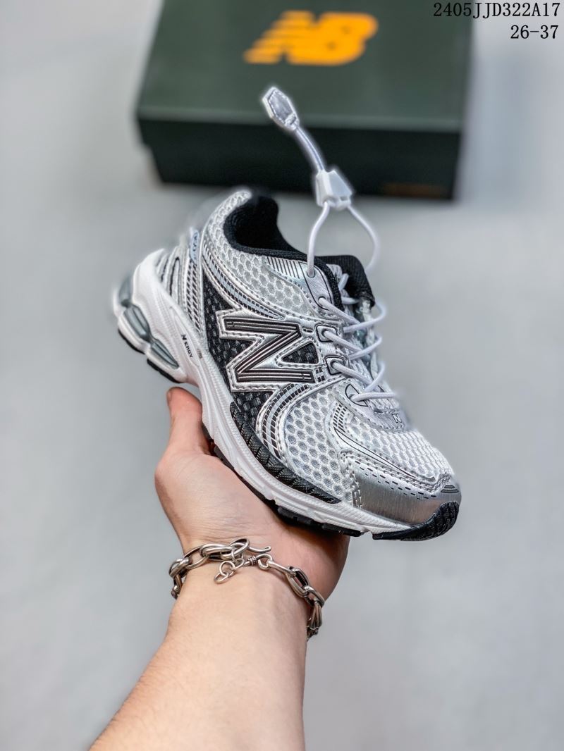 NEW BALANCE SHOES